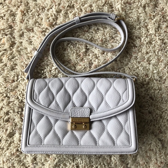 Vera Bradley Handbags - Vera Bradley Quilted Leather Tess Crossbody